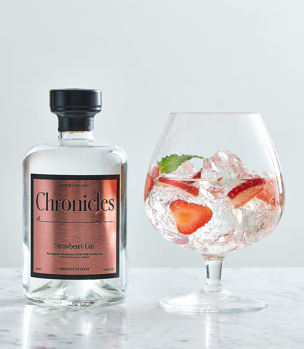 Chronicles Classic Strawberry Gin & Tonic – Chronicles Gin